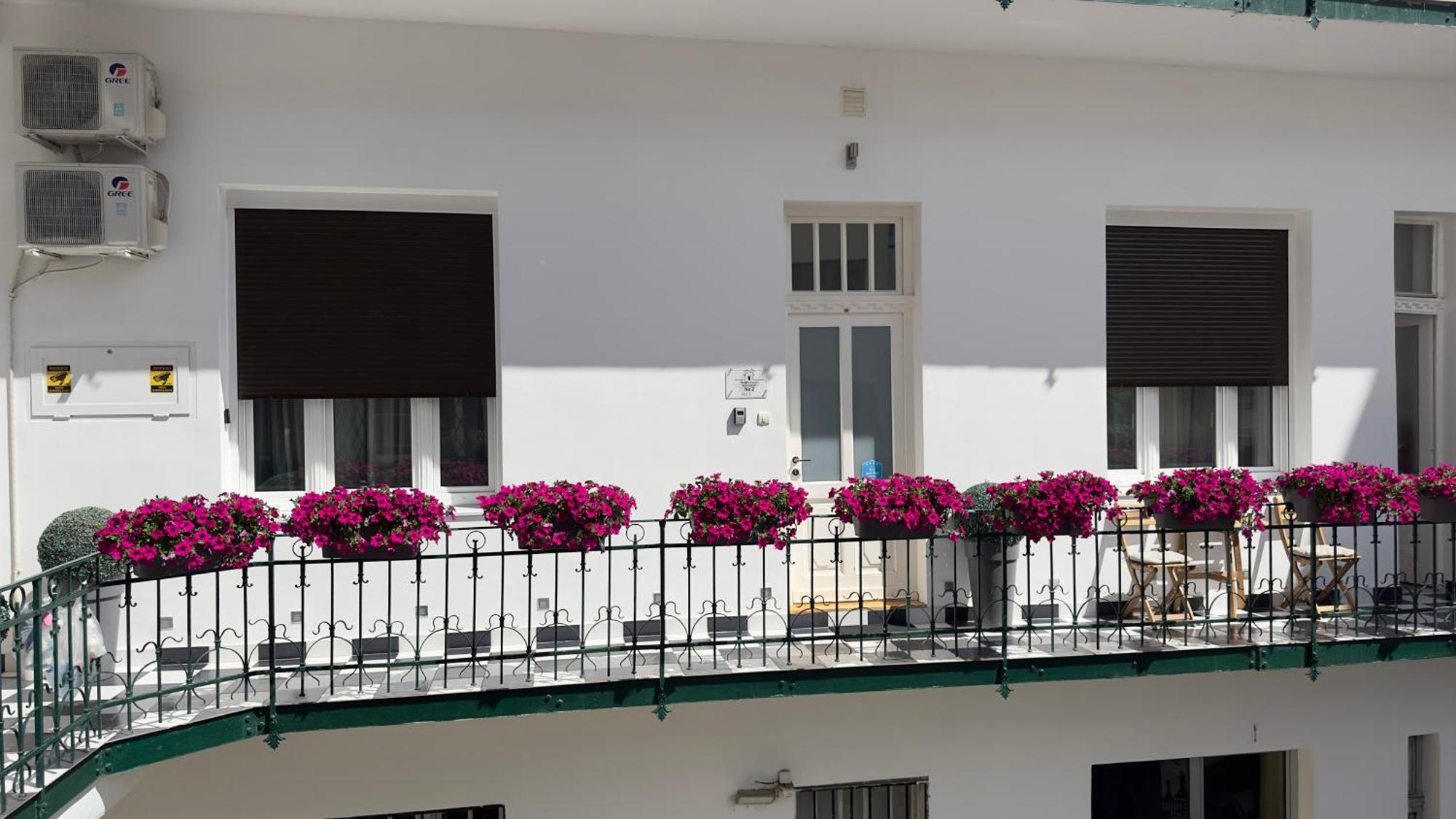 Theatre Square Apartments Novi Sad Exterior foto